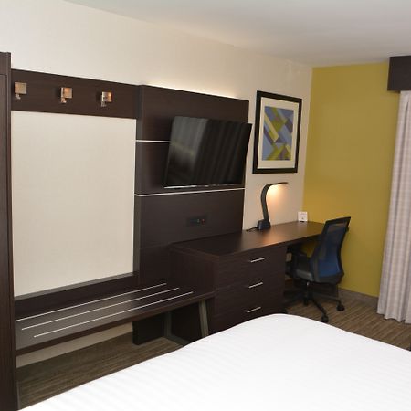Holiday Inn Express & Suites Waterville - North By Ihg Εξωτερικό φωτογραφία