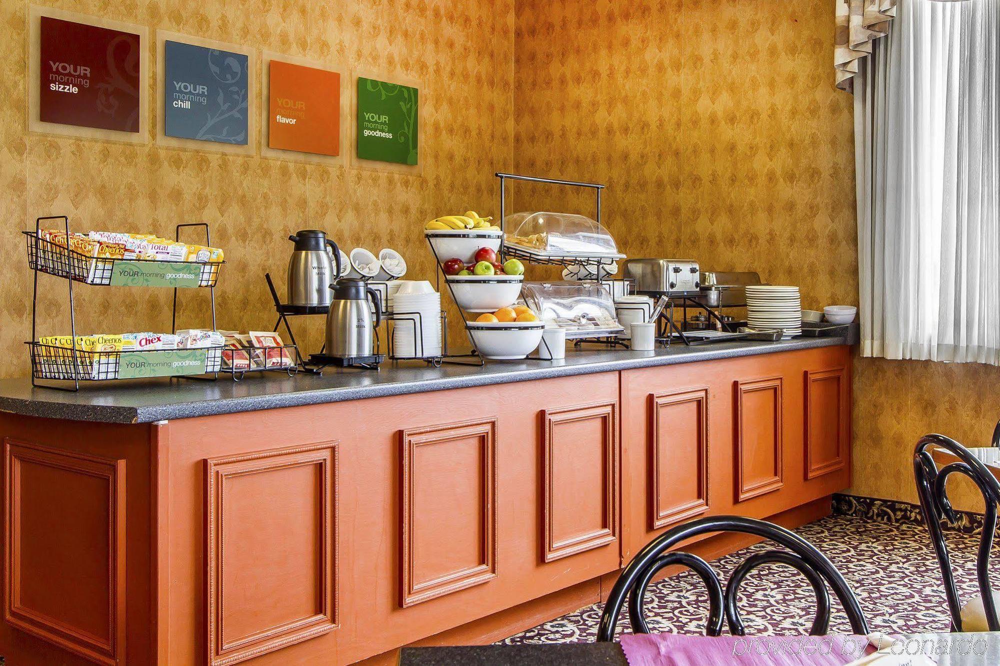 Holiday Inn Express & Suites Waterville - North By Ihg Εξωτερικό φωτογραφία