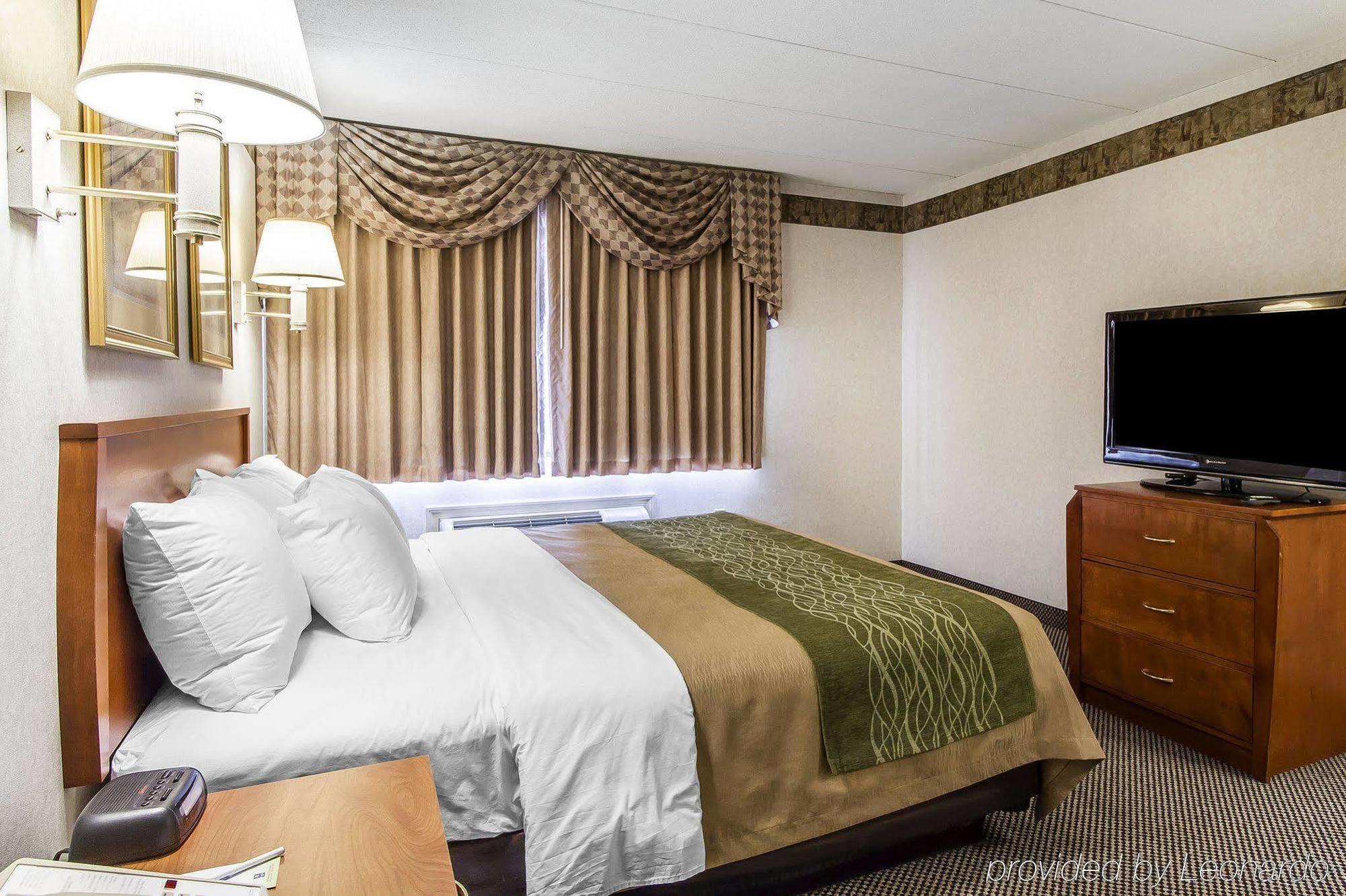 Holiday Inn Express & Suites Waterville - North By Ihg Εξωτερικό φωτογραφία