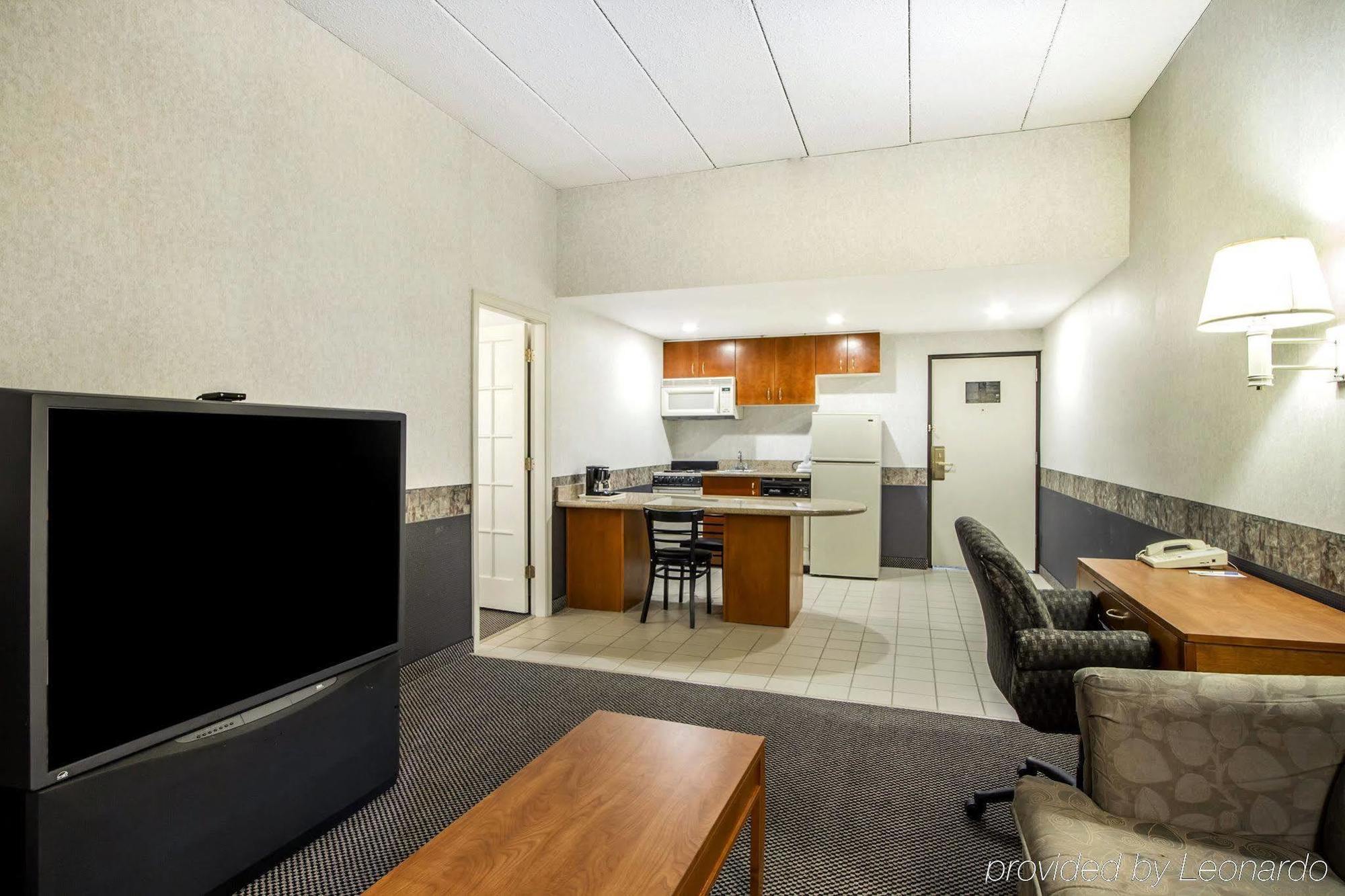 Holiday Inn Express & Suites Waterville - North By Ihg Εξωτερικό φωτογραφία