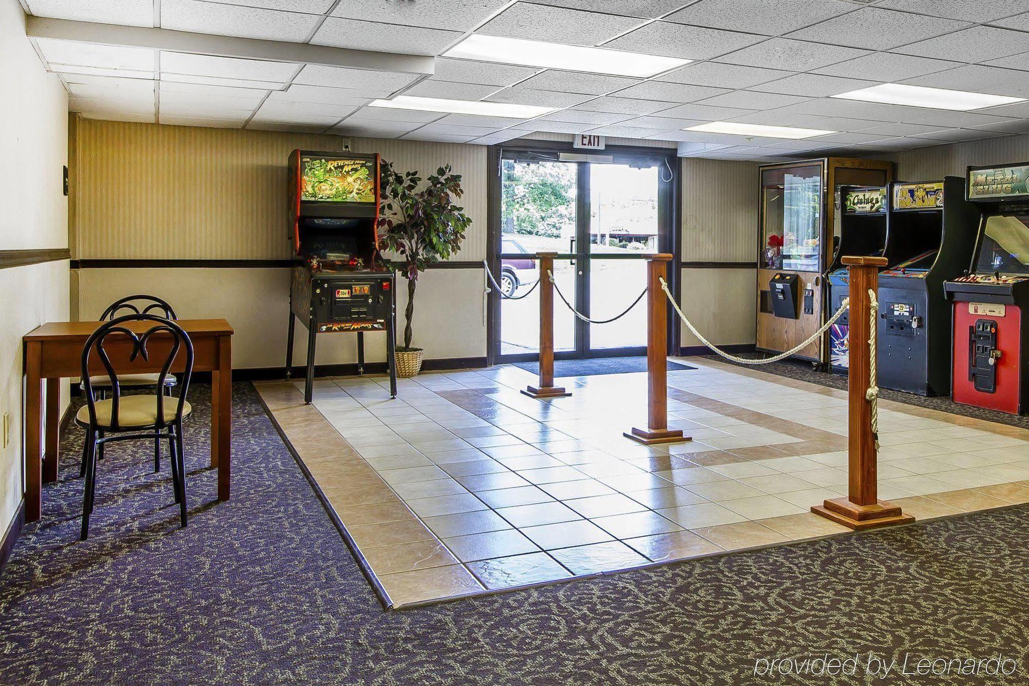 Holiday Inn Express & Suites Waterville - North By Ihg Εξωτερικό φωτογραφία
